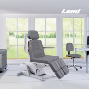 Stol za podiatrijo Lemi Podo Mix 1-2M je ergonomski in funkcionalni stol za pedikuro, zasnovan za maksimalno udobje pacienta ter omogoča strokovnjaku menjavanje delovnih položajev z nastavitvijo višine glede na potrebe pri delu